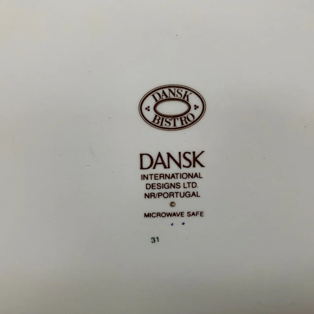 Dansk Bistro Plate White Green Blue Red Holly Berries‎ 8 3/4